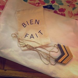 Madewell arrow necklace with bag